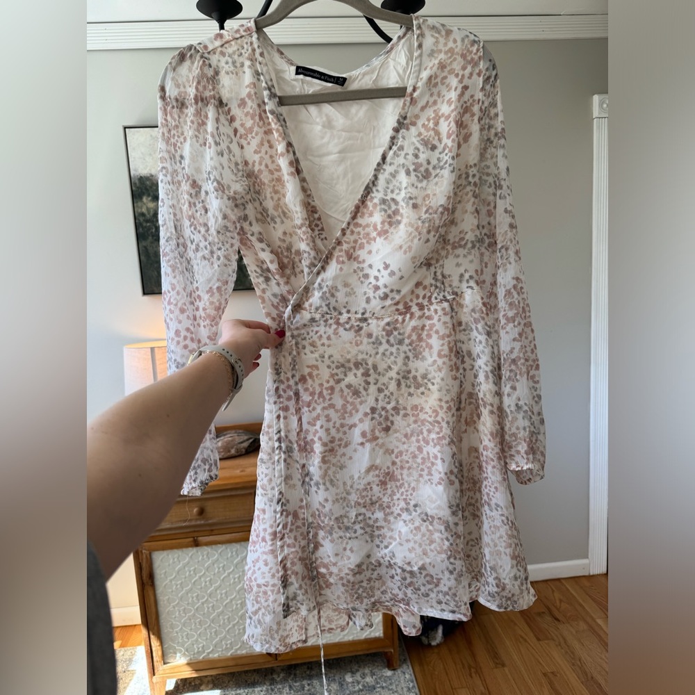 Women’s dress